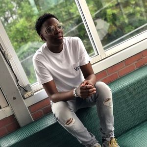 Meet your Posher, Avrielle